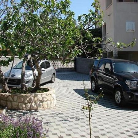 Villa Bruna Apartments Rab Town Esterno foto
