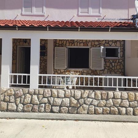 Villa Bruna Apartments Rab Town Esterno foto